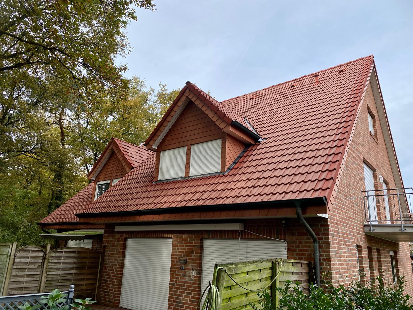 Dachreinigung Gildehaus Nachher: Ein gepflegtes Dach.